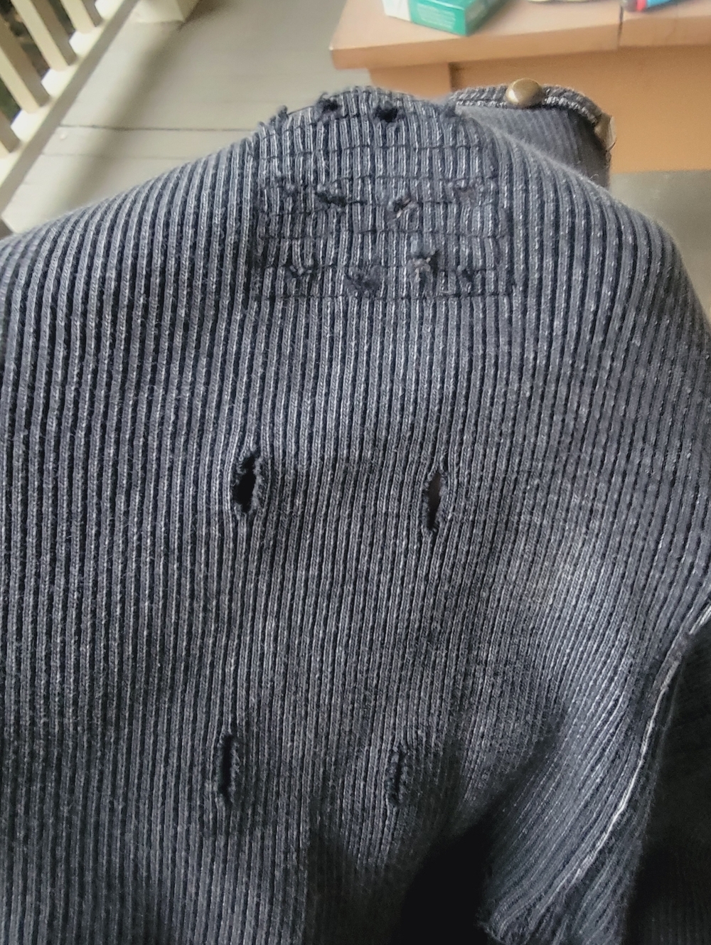 We The Free People Look Back At It Distressed Black Raw-Hem Studded Cropped Tank - Picture 14 of 16